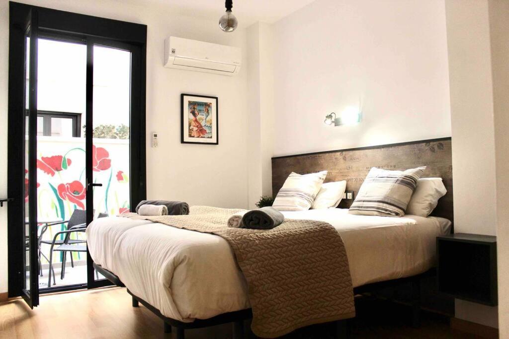 Apartament Downtown Jinetes Deluxe With Pool & Free Parking Malaga Zewnętrze zdjęcie