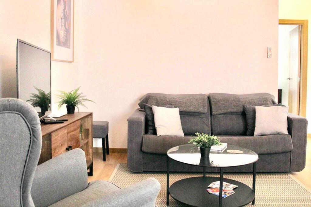 Apartament Downtown Jinetes Deluxe With Pool & Free Parking Malaga Zewnętrze zdjęcie
